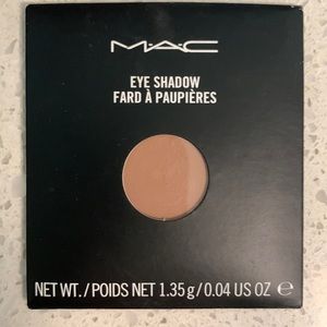 Mac Cosmetics eye shadow replacement discs
